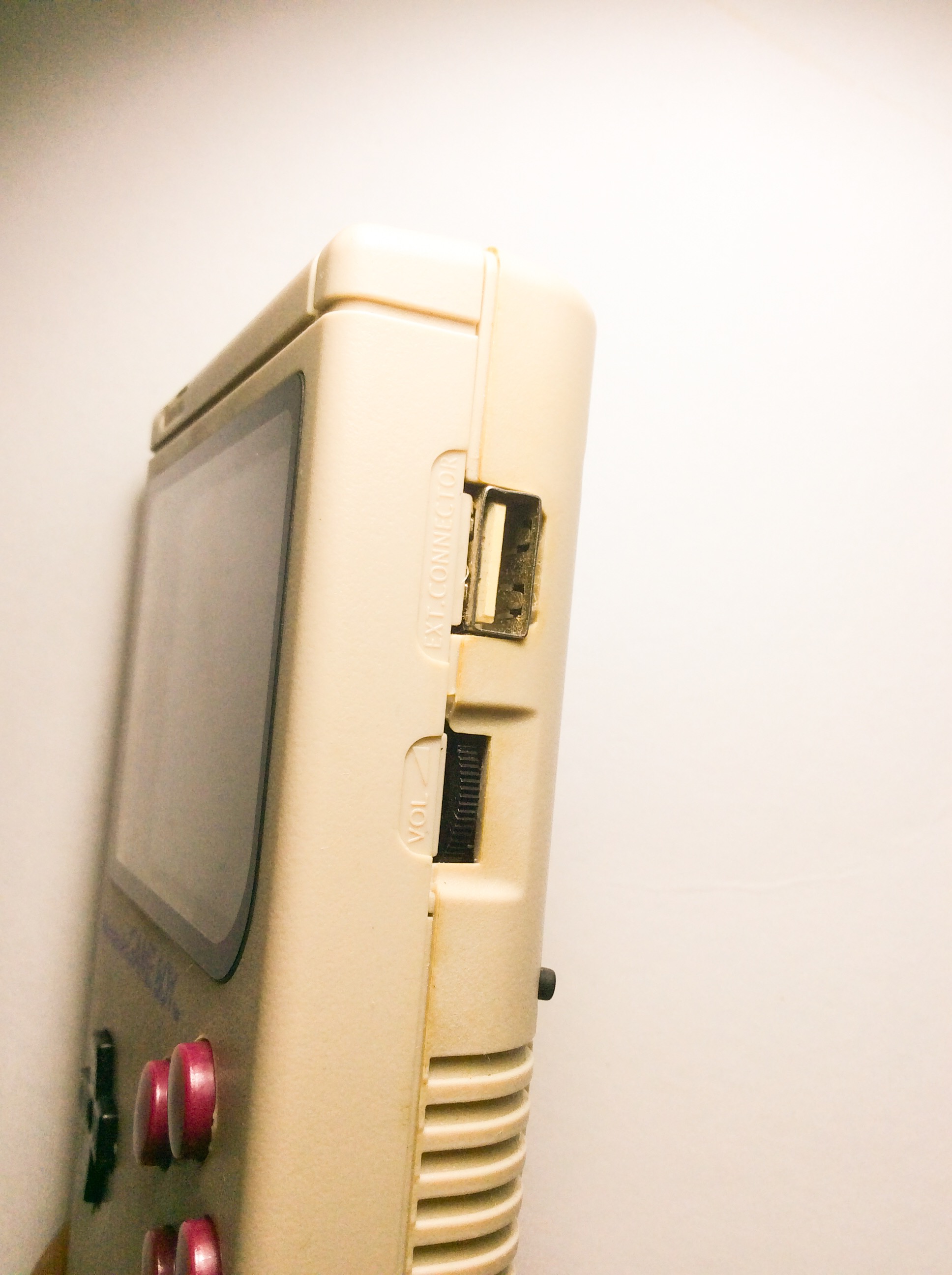 Game Boy Zero USB port
